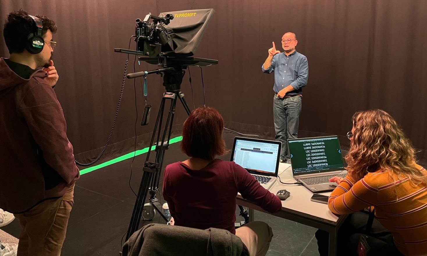 Persones sordes signants en ràdio i audiovisual